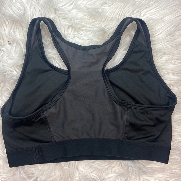 H&M High Support Sports Bra in Black - Picture 3 of 6